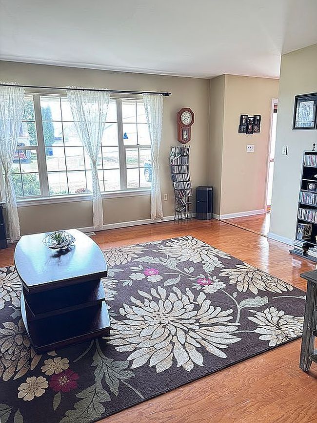Photo of 3175 Jayne Ln, Dover, PA