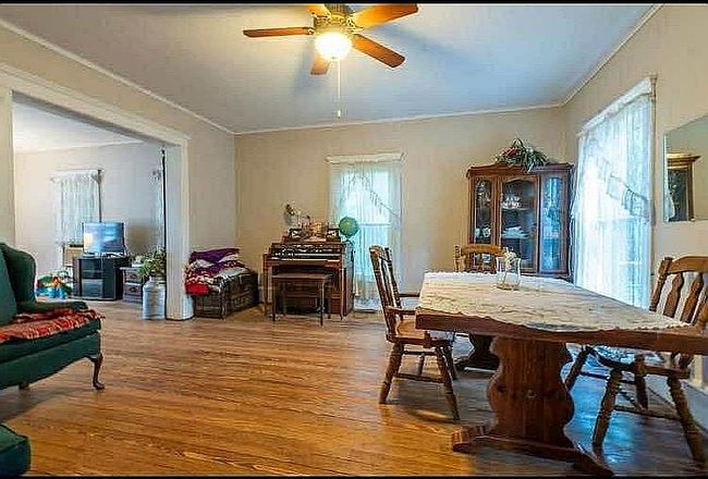 Photo of 216 W 7th St, Altoona, KS