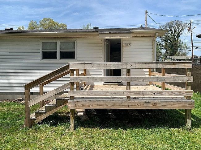 Preview of property located at 225 Weaver St