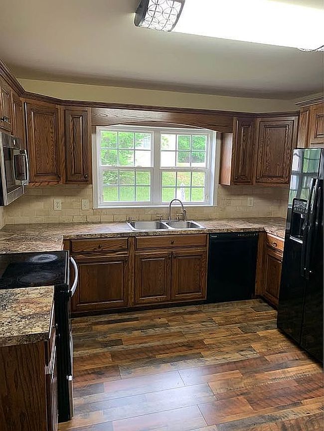 Photo of 445 Oak St, Bessemer, AL