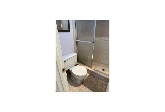 Image of 2241 Sw 15th St