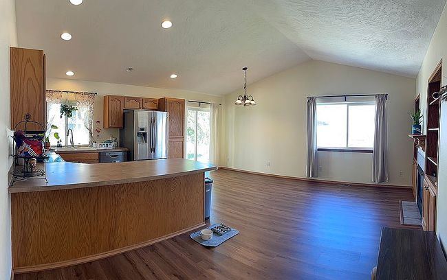 Photo of 377 Nw 10th St, Hermiston, OR