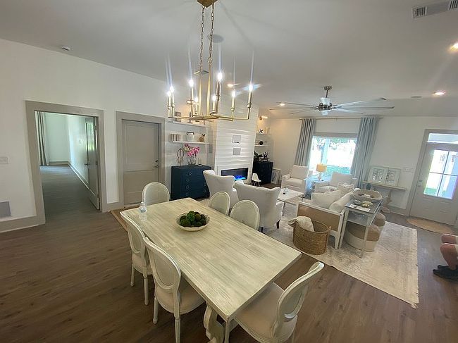 Photo of 167 Oleander Dr, Gulfport, MS
