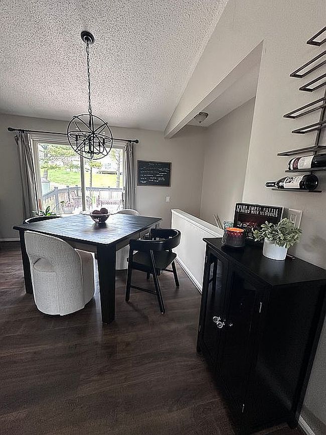Image of 3670 Plum Valley Dr