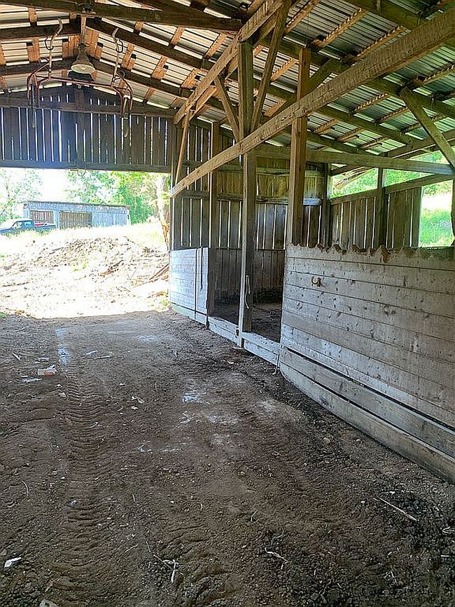 Photo of 6897 County Road 15, Chesapeake, OH
