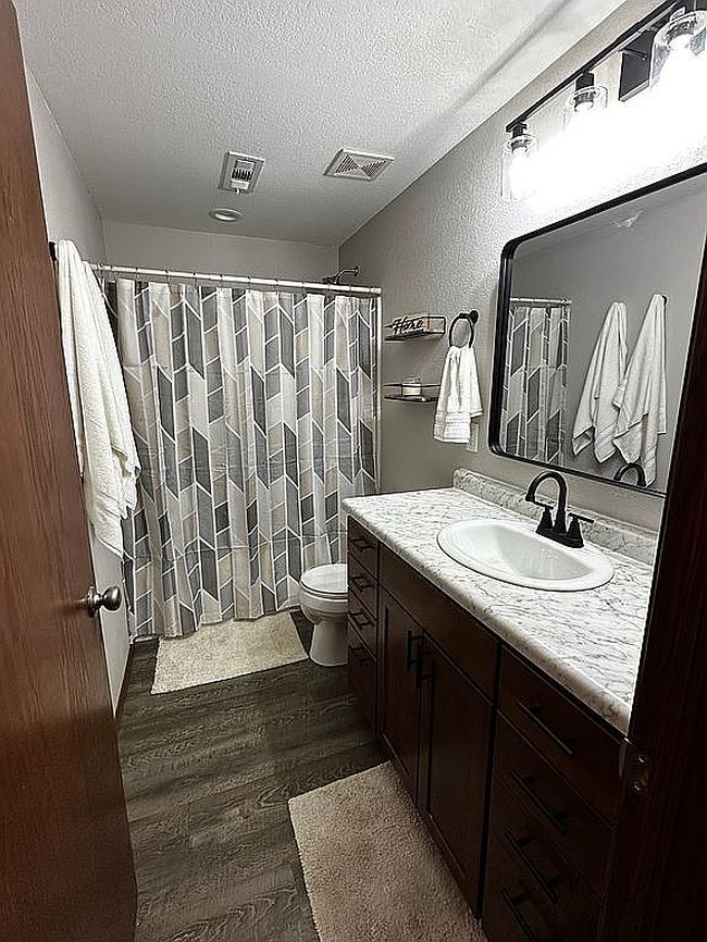 Image of 5125 Hitchcock Dr