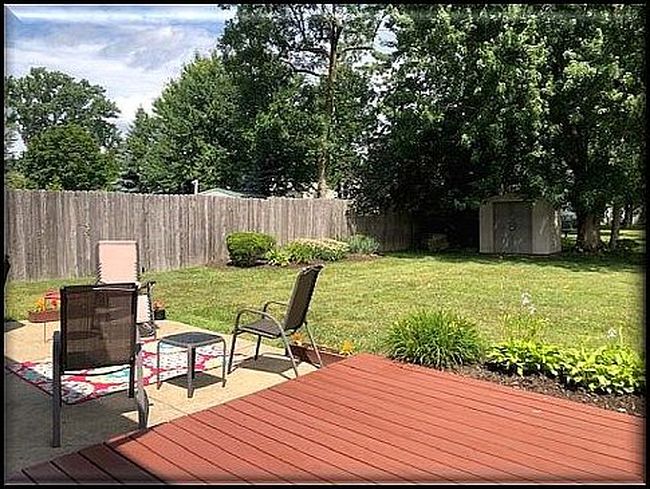 Photo of 139 Mapleleaf Dr, Williamsville, NY