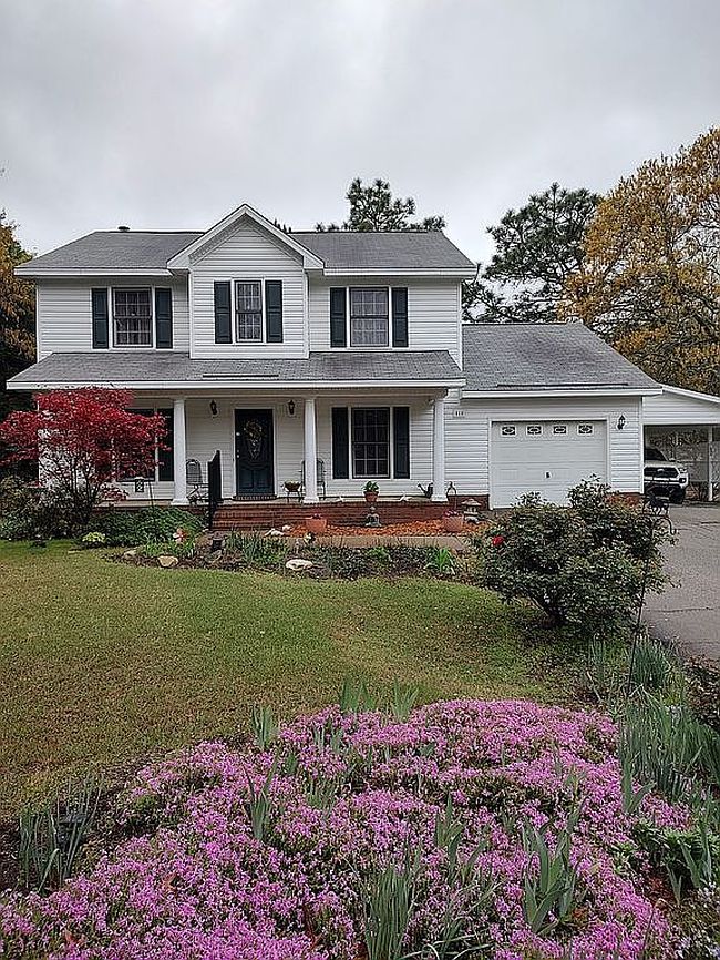 Photo of 815 La Quinta Ln, Hope Mills, NC