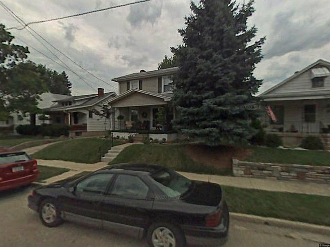 Photo of 3625 Woodbine Ave
