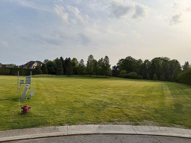 Photo of 2955 Croftshire Ct, Rochester, MI