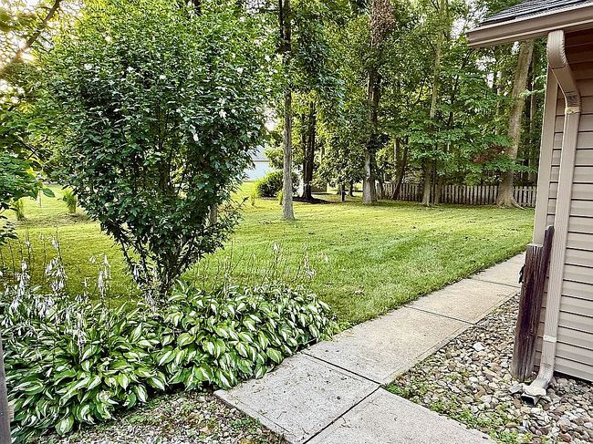Photo of 8746 Barton Dr, Strongsville, OH