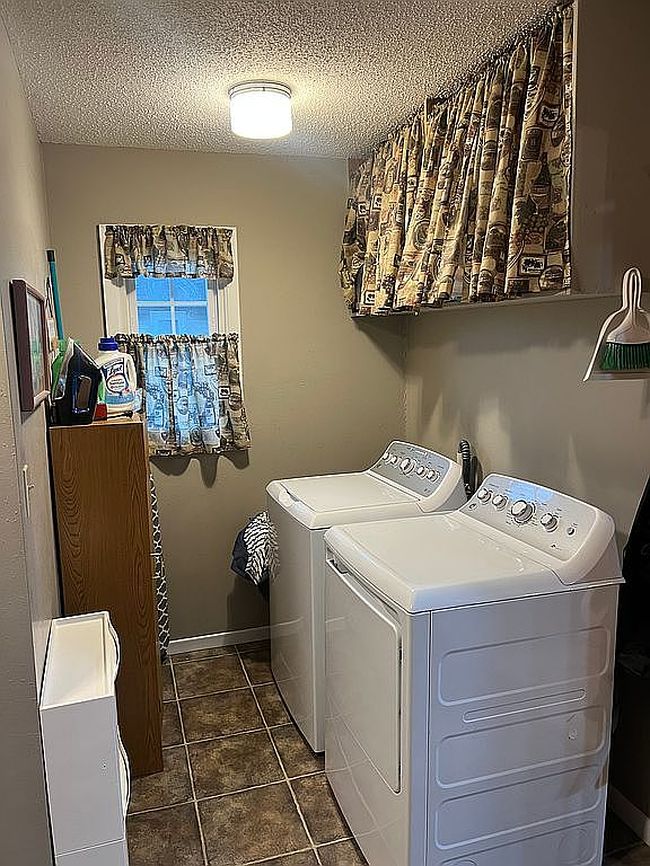 Photo of 614 E Madison St, Lake City, IA