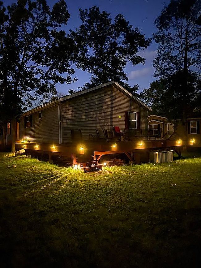 Preview of property located at 19303 Swallow Dr Se #12