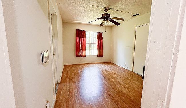 Additional photo 3 of property located at 3237 Hanger Ave