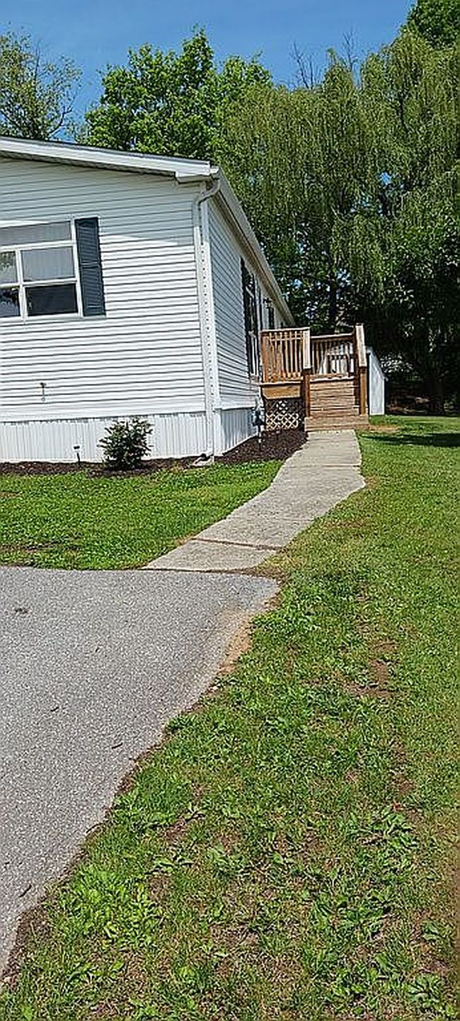 Image of 120 Rustic Dr