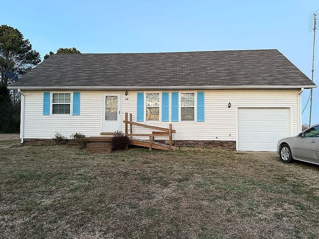 Image of 119 Pine Tree Ln