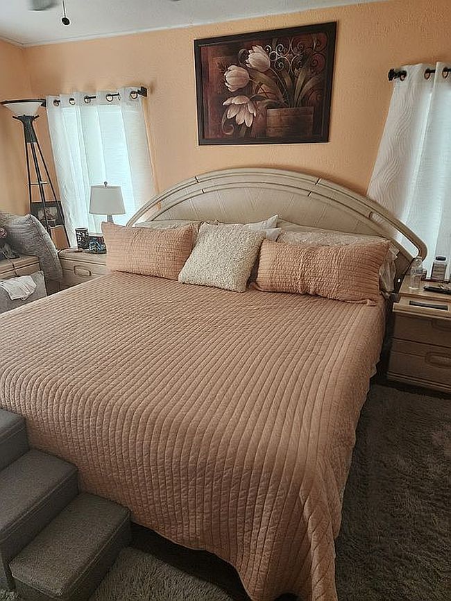 Image of 4612 Se Cottonwood Ter