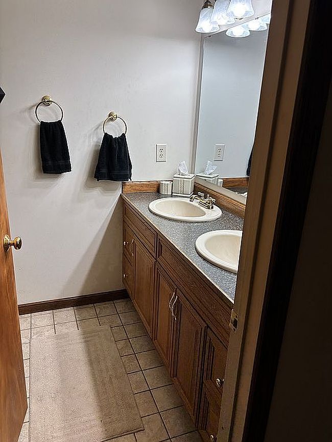 Image of 6026 Sand Hill Rd