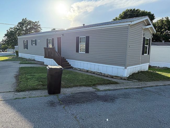 Photo of 14 Bluebonnet Ln, Belton, MO