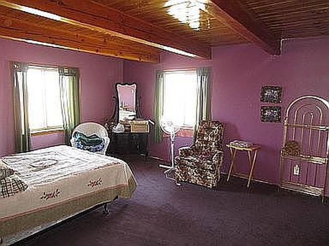 Image of 1493 E Jensen Rd
