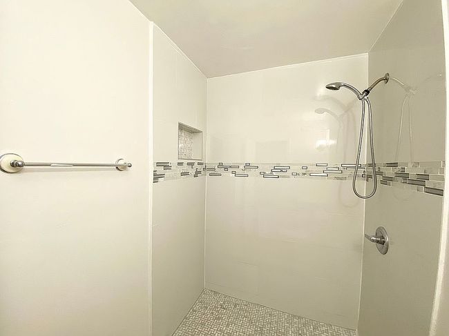 Image of 400 Banyon Tree Cir Apt 200