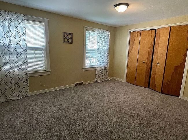 Photo of 5245 N Riverview Dr, Kalamazoo, MI