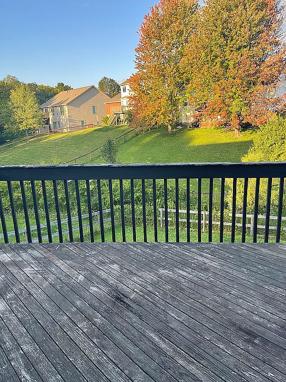 Image of 1012 Meadowbrook Ct
