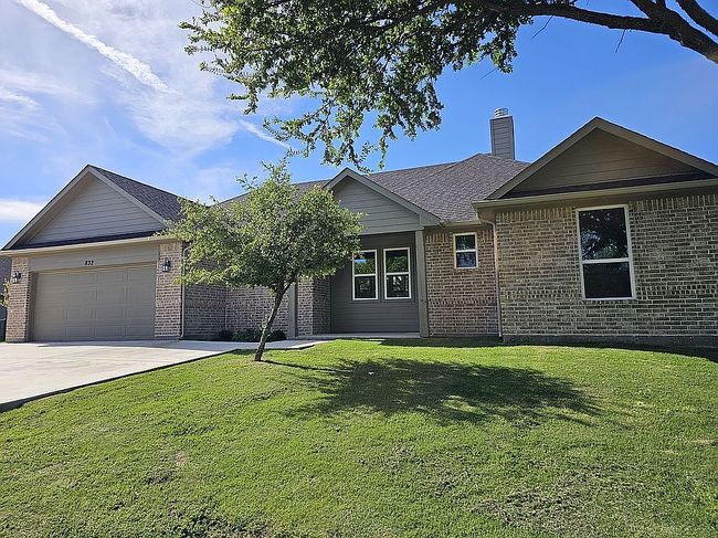 832 E Heath St, Rockwall, TX