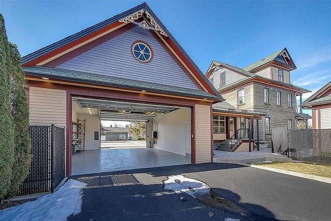 Additional photo 3 of property located at 322 N University Rd