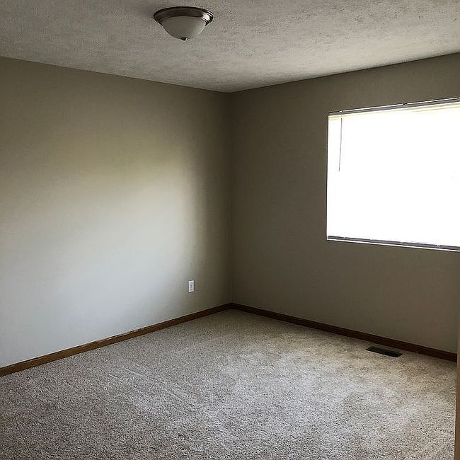 Image of 902 Carriage Dr