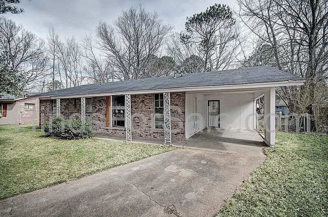 138 James Monroe Pl, Jackson, MS