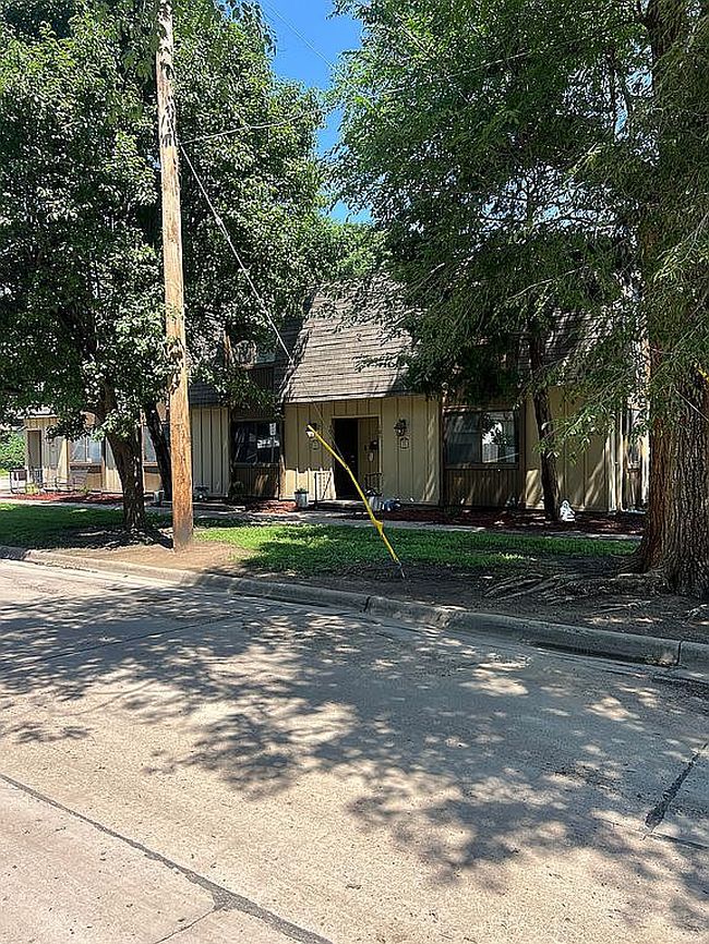 Photo of 1520 W Burton Ave, Wichita, KS