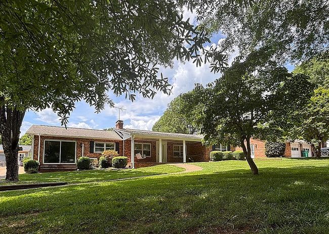 Image of 148 Cardwell Rd