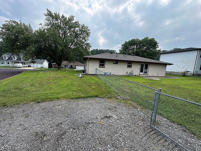 Photo of 1001 Desoto Dr, Bartonville, IL