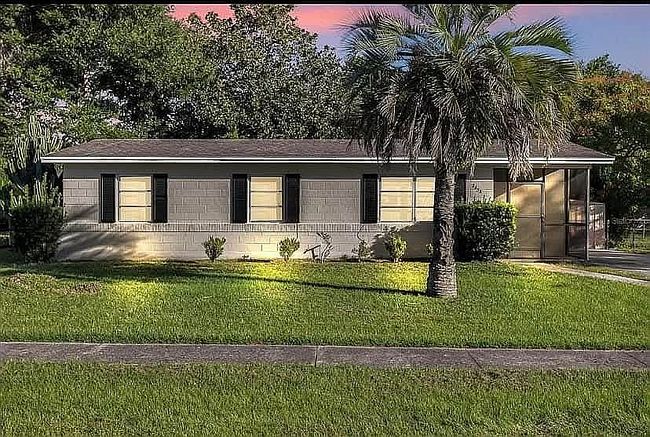 Image of 2433 Adams Ave