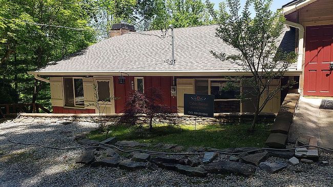 Image of 498 Nantahala Shores Rd