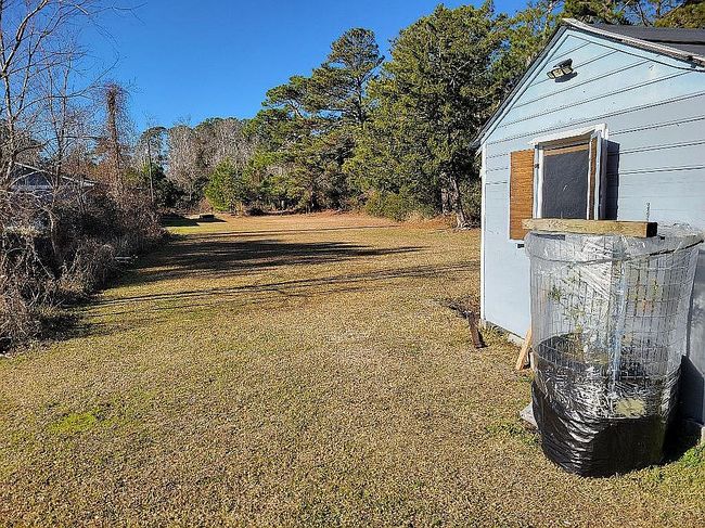 Photo of 104 Lennoxville Point Rd, Beaufort, NC