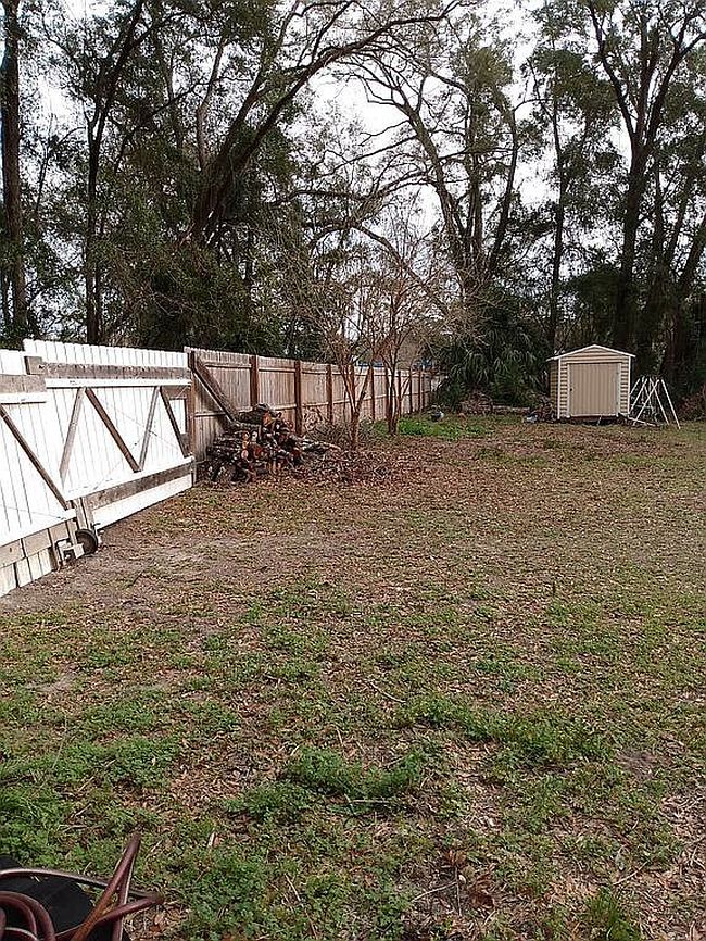 Image of 1030 S Paris St