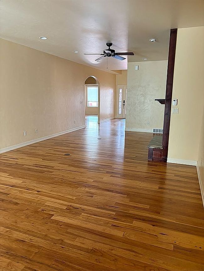 Image of 1660 Blue Spruce Dr