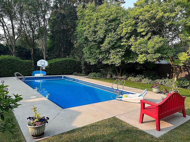 Photo of 528 E Boundary St, Perrysburg, OH