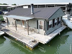 Preview of property located at 1000 Marina Harbor Dr #63-65