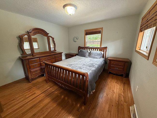 Photo of 1511 Lewis Ave, Des Moines, IA