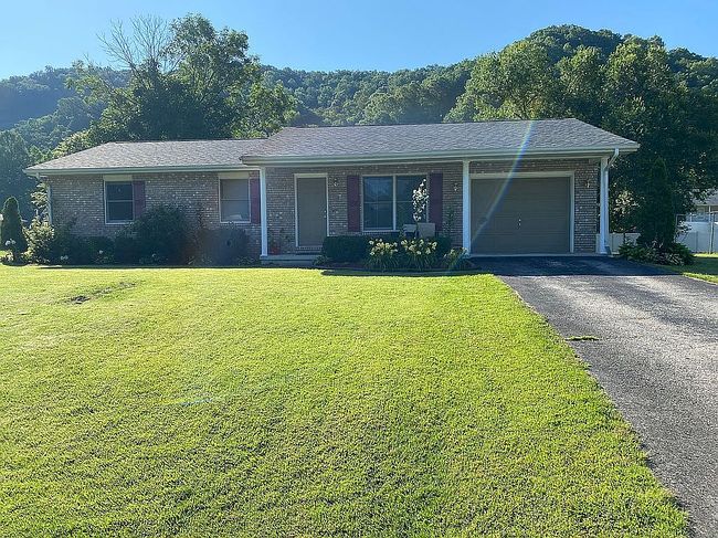 Photo of 107 Maher Dr, Morehead, KY