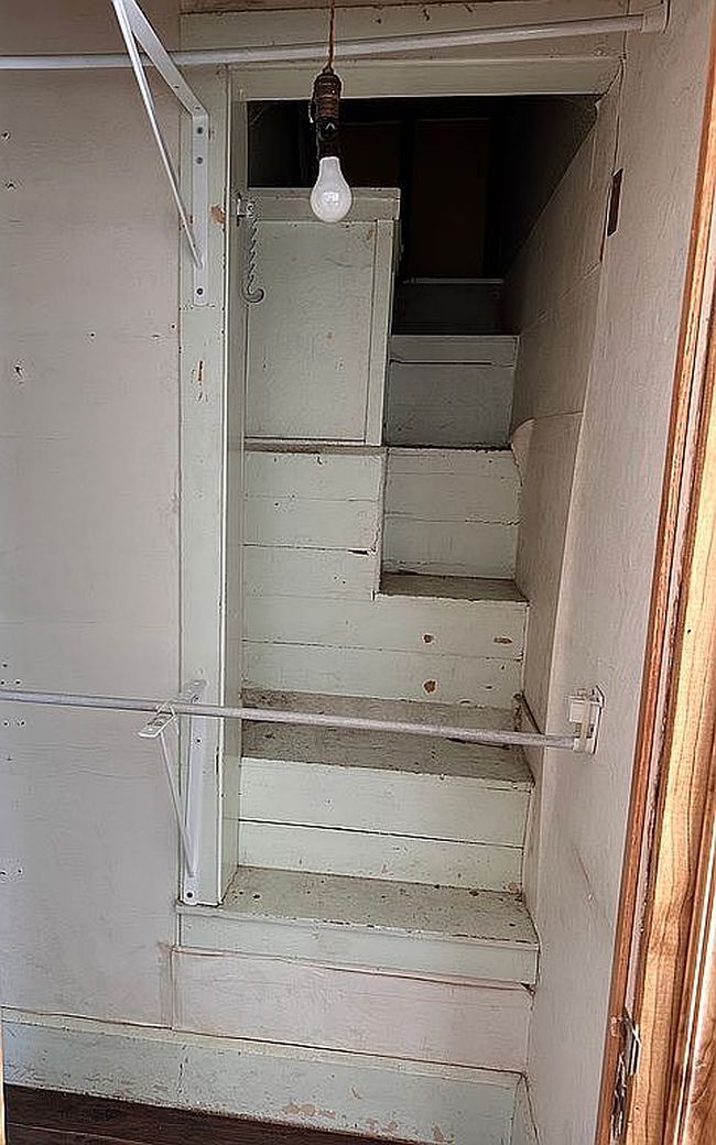 Image of 302 E Washington St