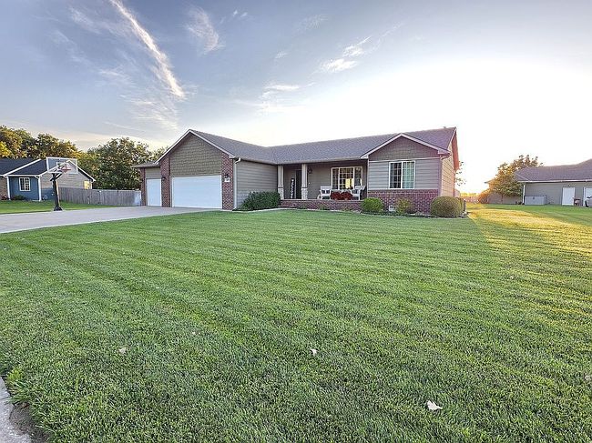 Photo of 409 N Kansas Ave, Haven, KS