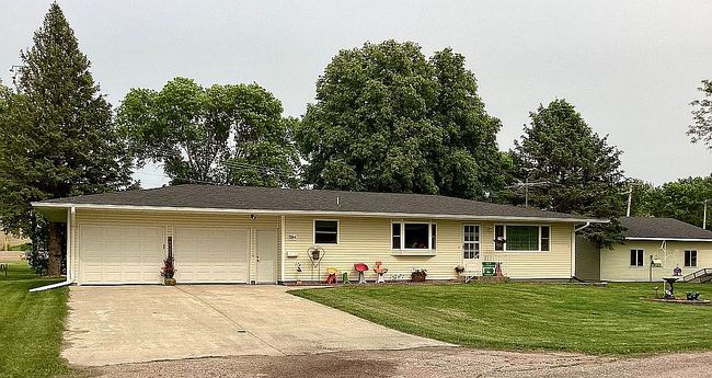 Image of 204 Douglas St