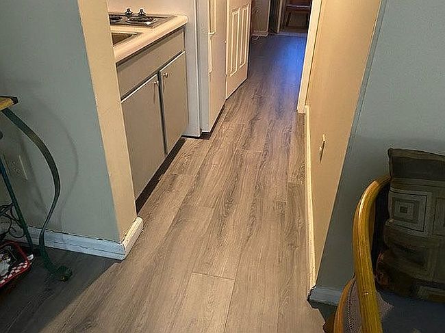 Image of 354 E Holly Dr #103