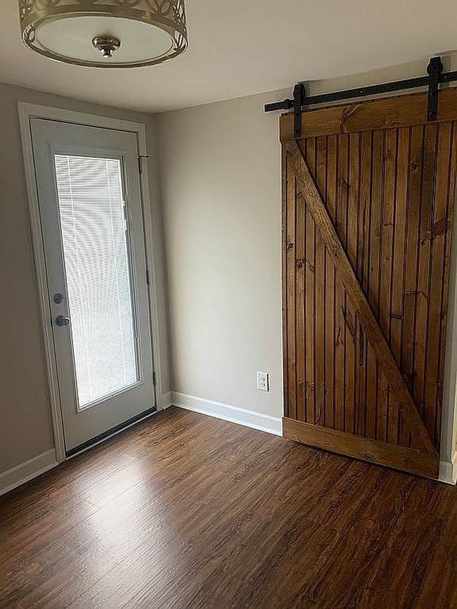 Image of 3914 Railroad Ave