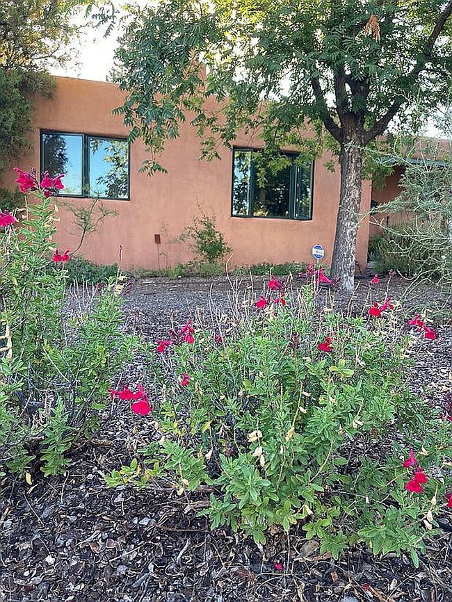 410 Morningside Dr Se, Albuquerque, NM