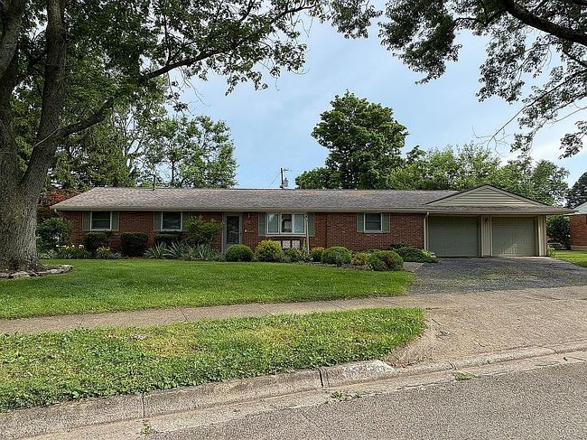 Image of 906 Desales St